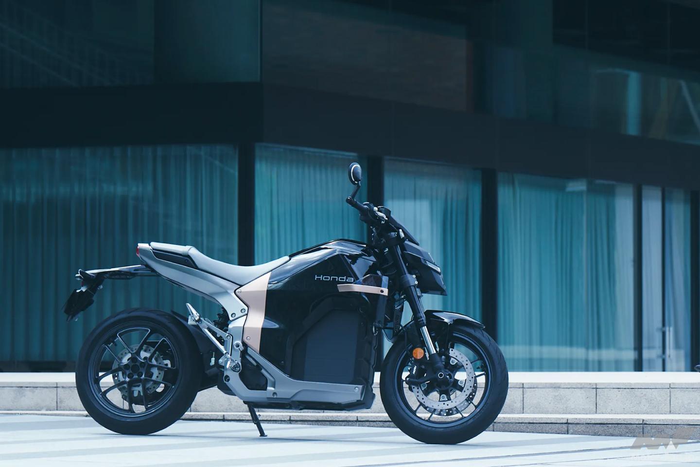 ホンダバイクに最適○2127倍の電源強化力が凄*特殊コア+最新EDLC1
