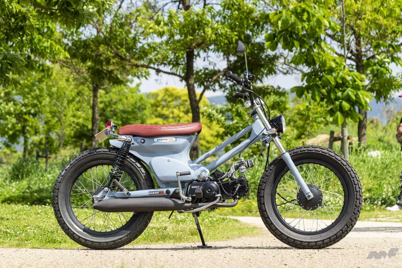 前後にFTRの18インチを移植！」C100カラーがグッとくるリトルカブ