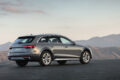 A4 Avantをベースに車高を高めたクロスオーバーワゴン「A4 allroad quattro」もラインナップ。