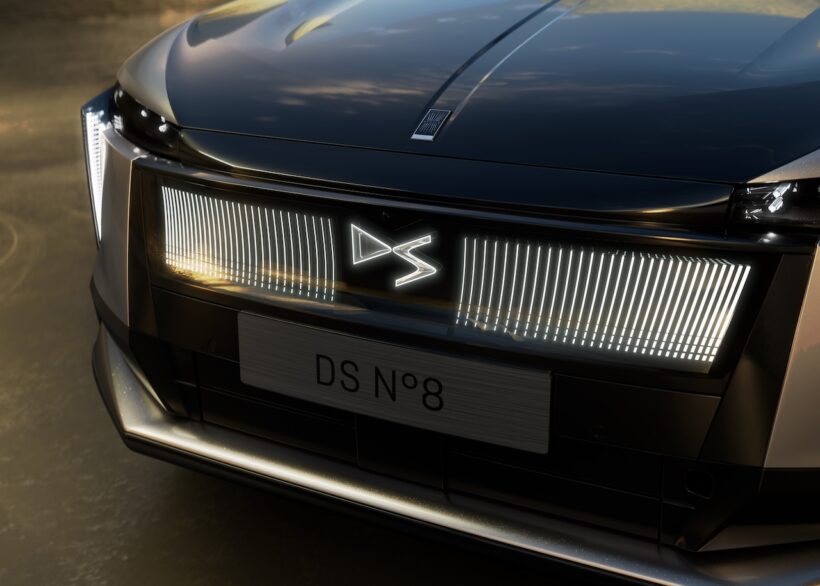 新世代フル電動フラッグシップ「DS N°8」のエクステリア。