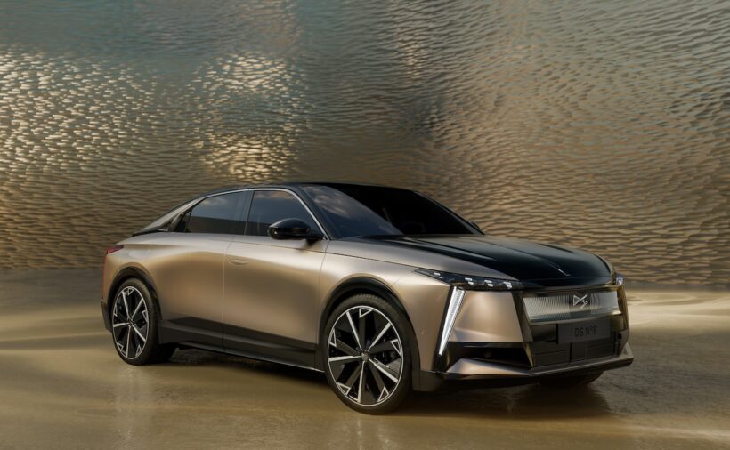 新世代フル電動フラッグシップ「DS N°8」のエクステリア。