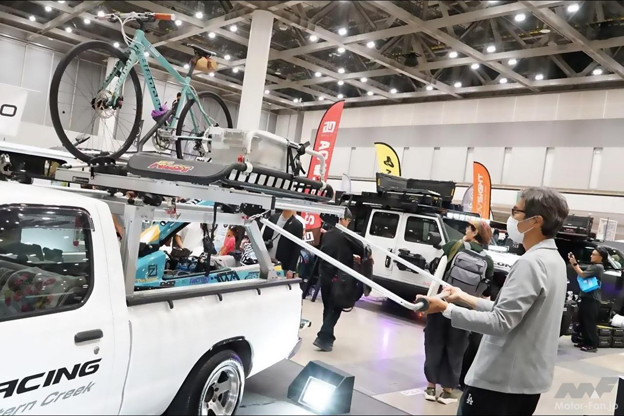 もう脚立いらないね！」重たいボートや自転車を“ひとりで積み降ろし