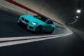 新型「BMW M2 M xDrive」の走行シーン。