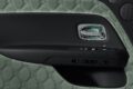 「ロールス・ロイス ブラックバッジ スペクター シリーズII」のインテリア。