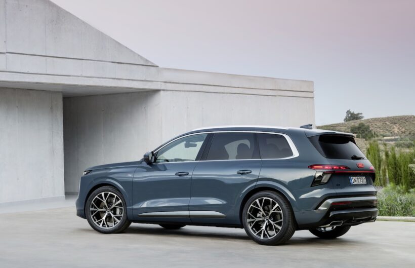 新型「アウディ Q7」のエクステリア。