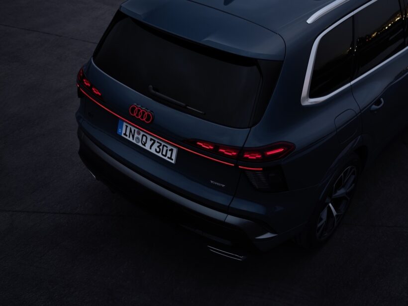 新型「アウディ Q7」のエクステリア。