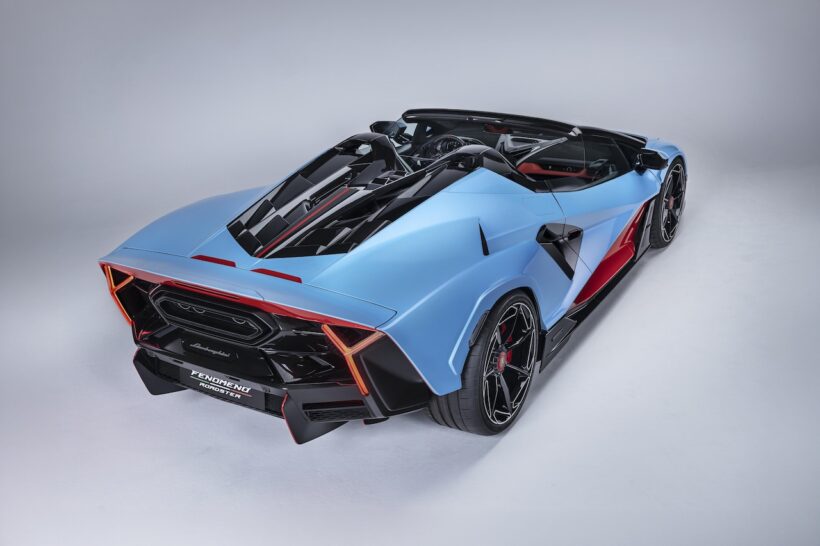 フューオフモデル最新作「ランボルギーニ フェノメノ ロードスター」のエクステリア。