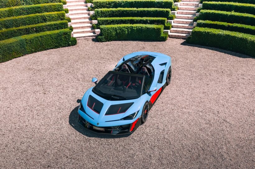 フューオフモデル最新作「ランボルギーニ フェノメノ ロードスター」のエクステリア。