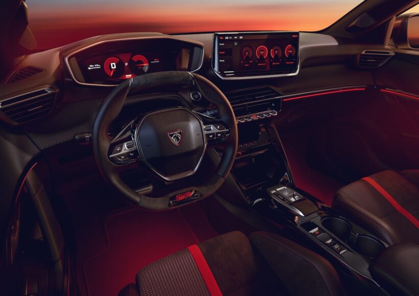 プジョーは初のフル電動パワートレイン搭載「GTi」モデル、「E‑208 GTi」を販売する。