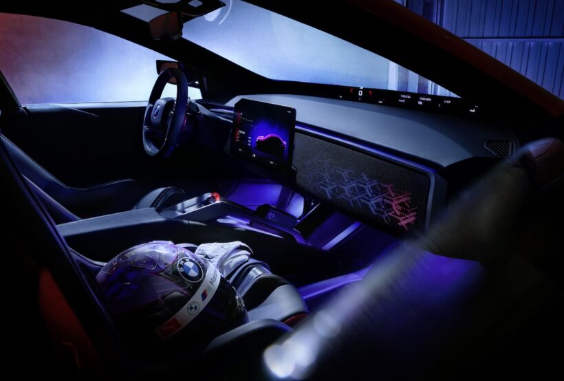 「BMW M コンセプト ノイエ クラッセ」のコクピット。