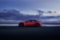 「BMW M コンセプト ノイエ クラッセ」の走行シーン。