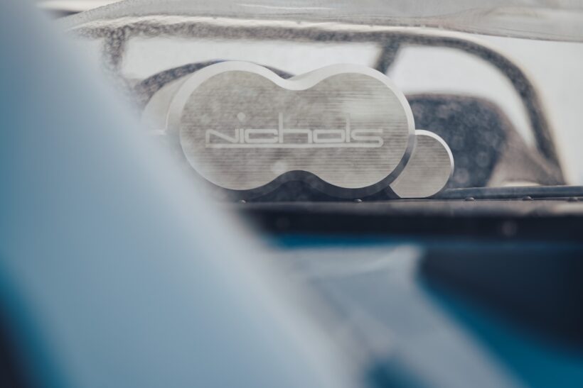150台限定のオープンスポーツ「ニコルズ N1A」のコクピット。