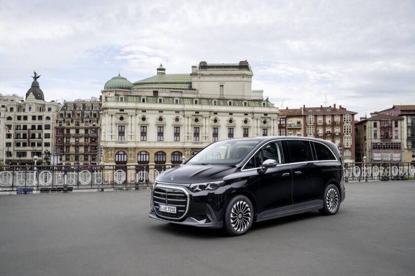 フル電動MPV「メルセデス・ベンツ VLE」のエクステリア。