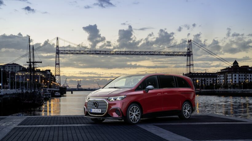 フル電動MPV「メルセデス・ベンツ VLE」のエクステリア。