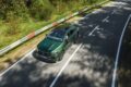 内外装とパワーユニットに改良が施された「メルセデス AMG GLS 63 4MATIC+ クーペ」の走行シーン。