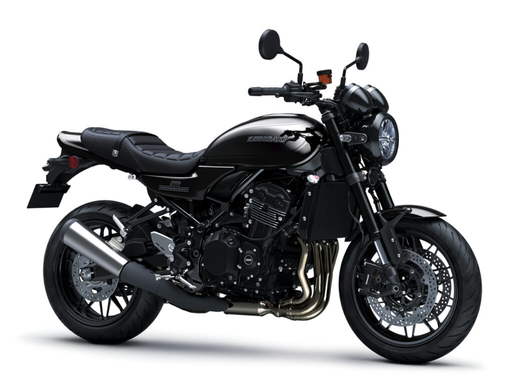 2026_kawasaki_Z900RS_BlackBallEdition_001