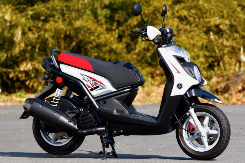 エアサス搭載で自在に車高をコントロールできるヤマハBW’S125は エアサス搭載で自在に車高をコントロールできるヤマハBW’S125は