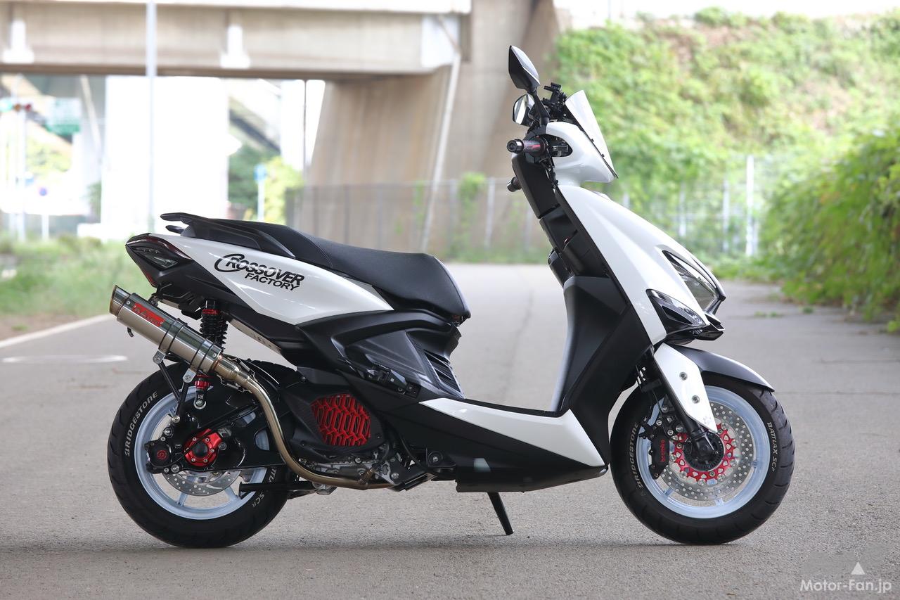 RCB製の前後ホイールで13インチに大径化したシグナスグリファス