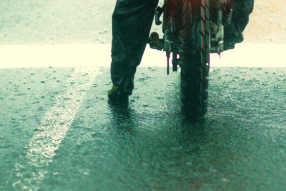 TOURING_RAIN_002