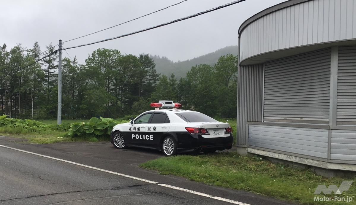 ついに遭遇！ 噂のレーザーパトカーはこう取り締まる！【交通取締情報