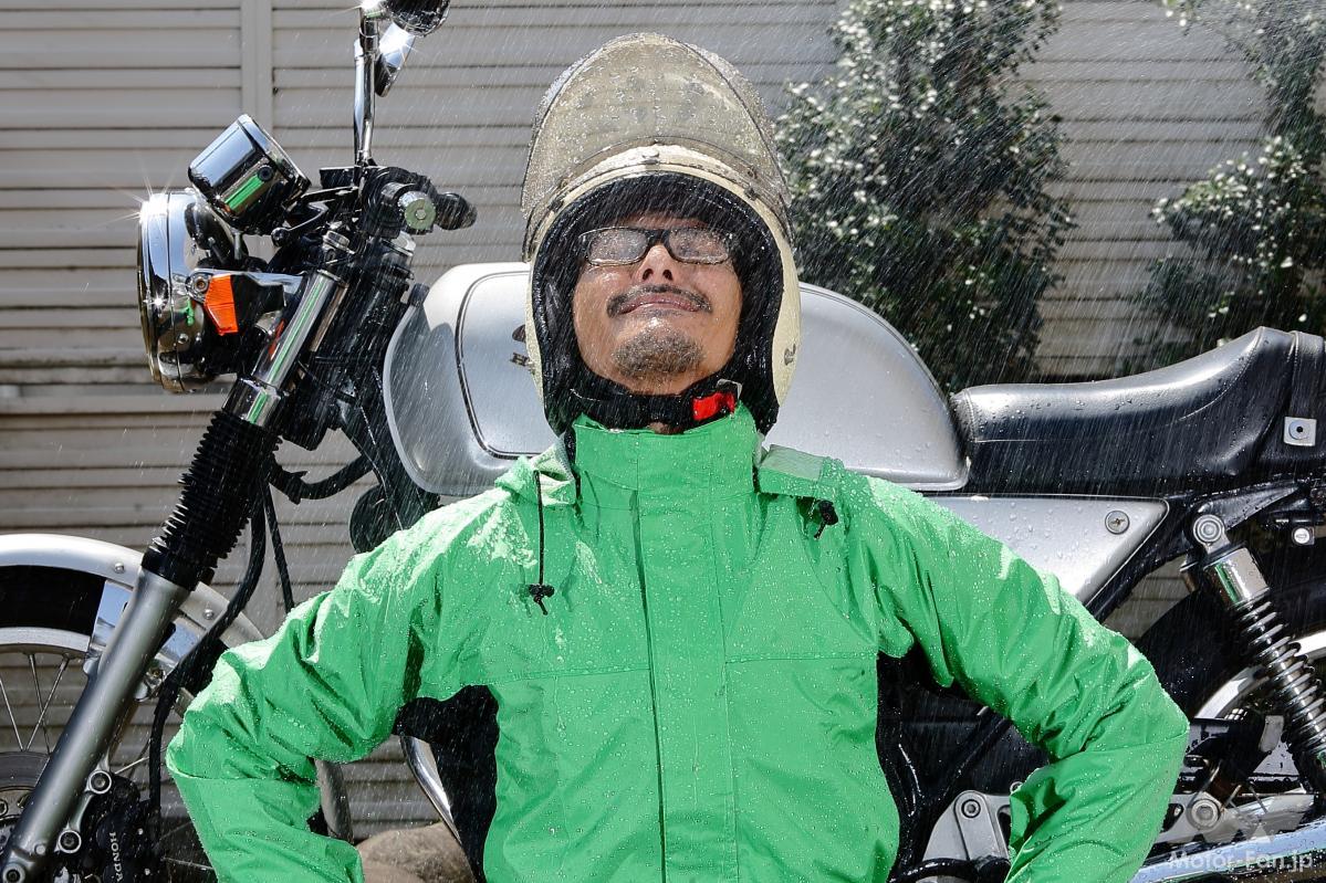 雨の日に試してみた／自腹購入】巷で話題、ワークマンのバイク用レイン