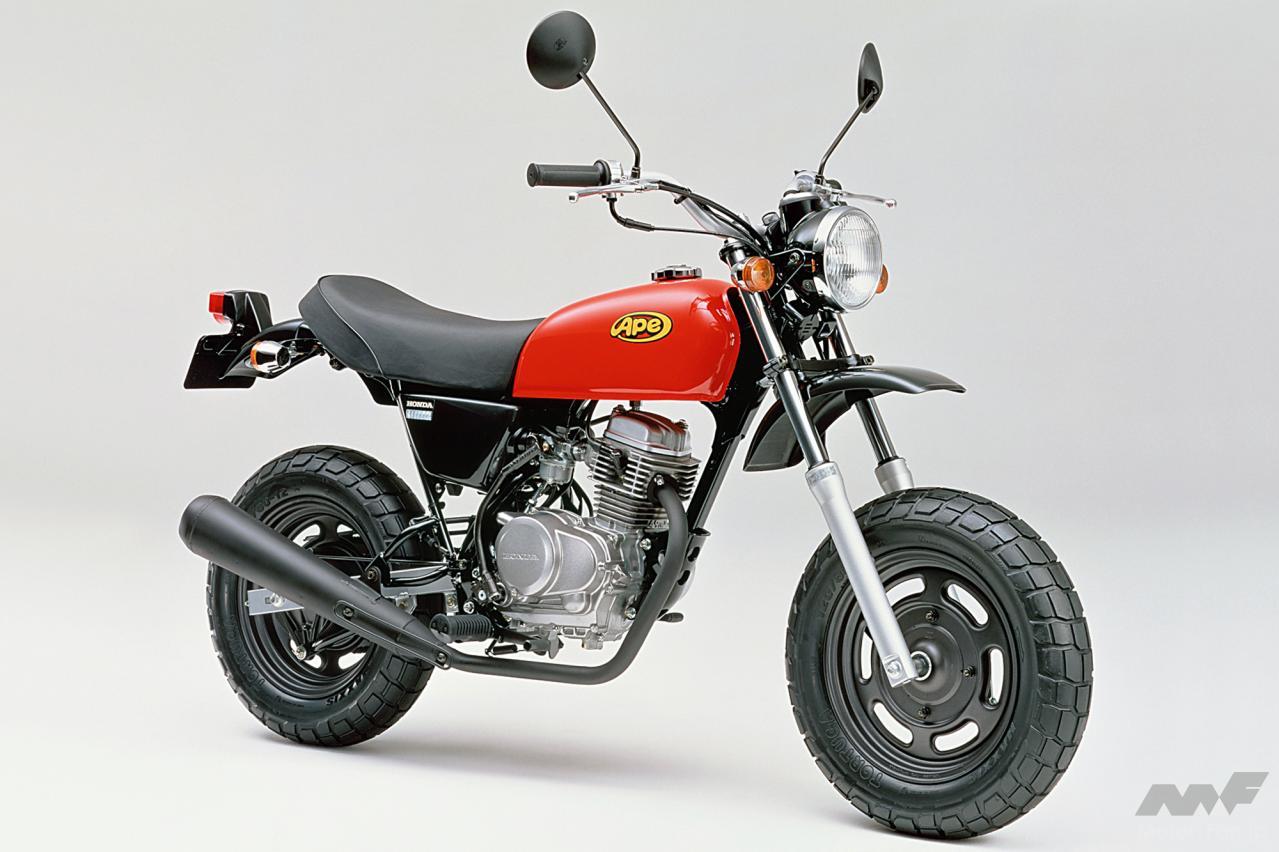 縦型50ccエンジンはなぜパワーを出しやすい？ ホンダ エイプを根掘り葉