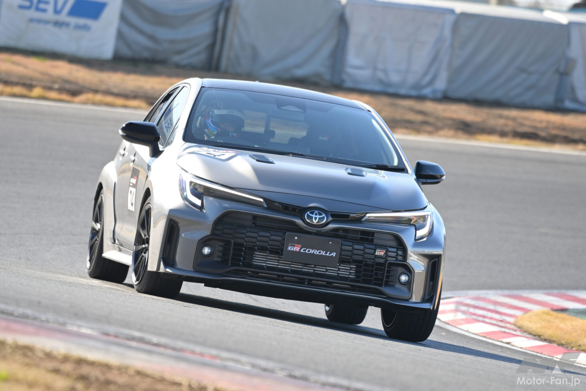 【Playback REVSPEED】2023年　ノーマルのGRカローラRZとモリゾウエディションを佐々木雅弘が筑波でタイムタック！