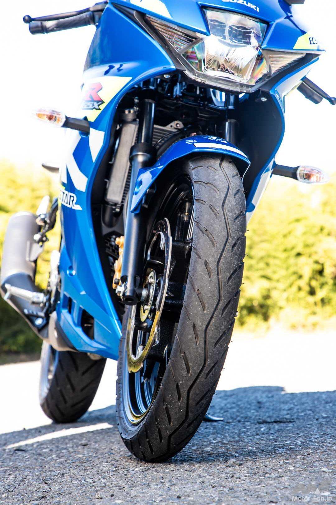 比較試乗】GSX-R125 vs YZF-R125「軽さのGSXか、充実装備のYZFか