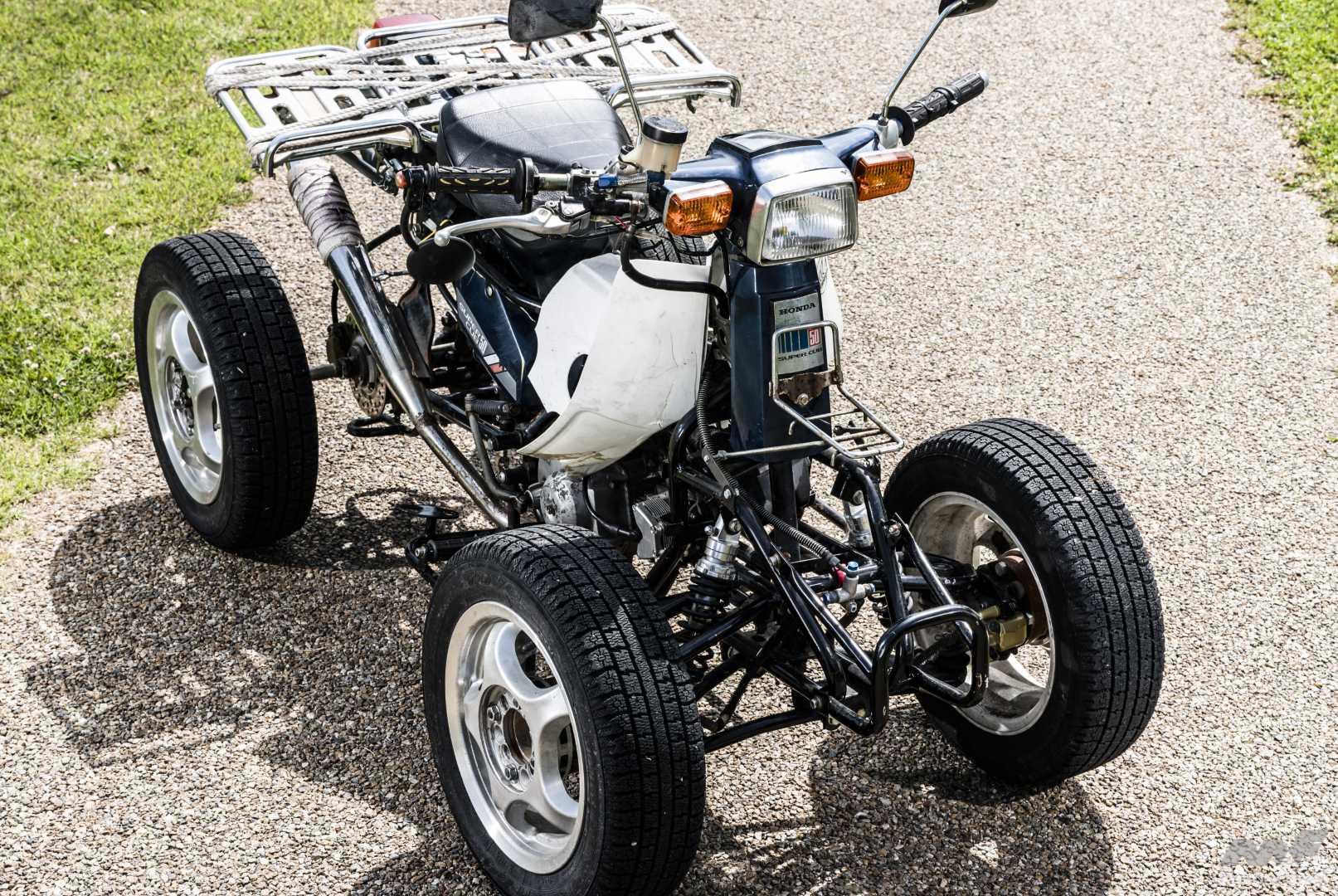 前代未聞の四輪カブ!」ATVとスーパーカブを合体させた遊び心全開 前代未聞の四輪カブ!」ATVとスーパーカブを合体させた遊び心全開