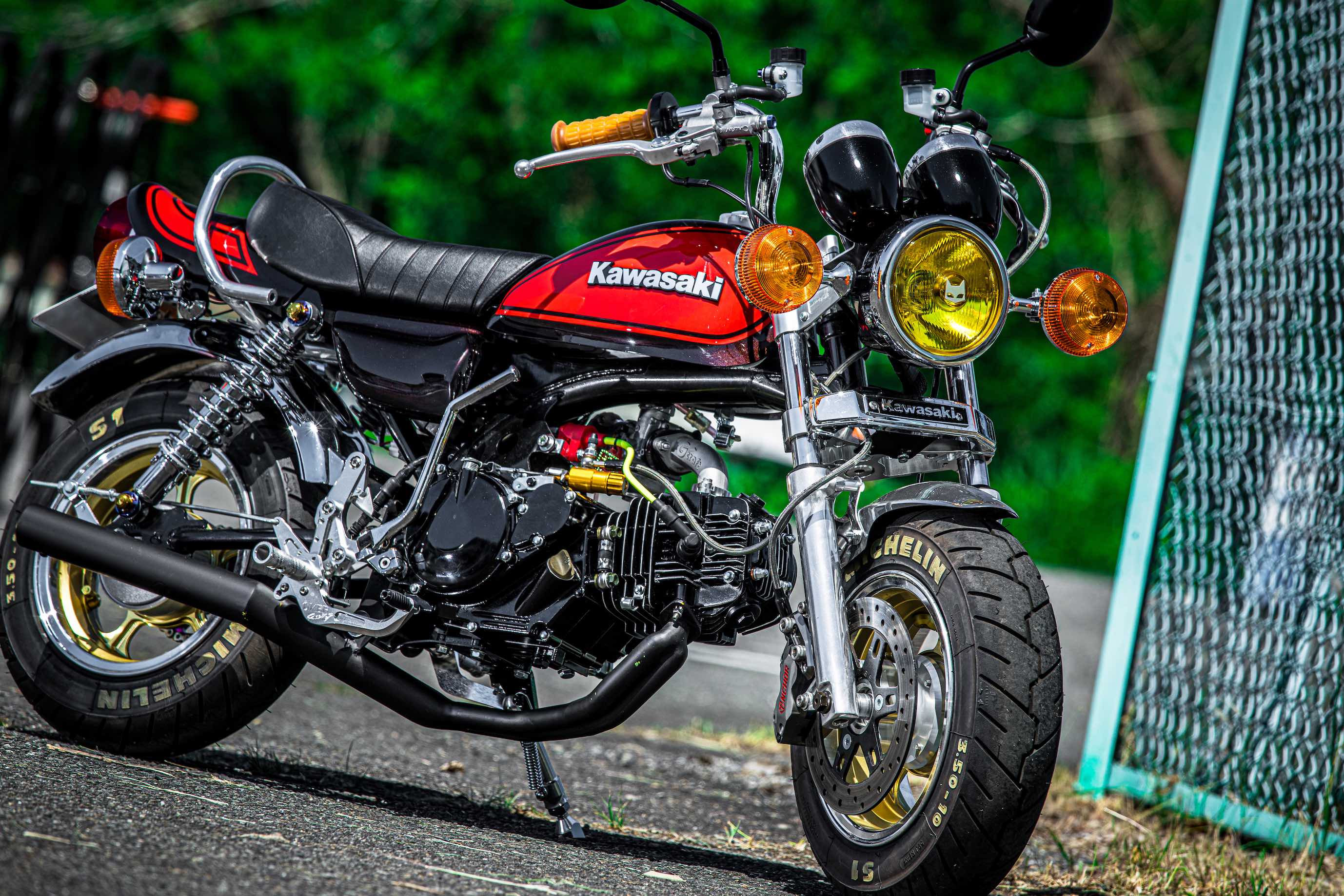 ホンダモンキーをカワサキZ2にイメージチェンジ！ 極上カスタム