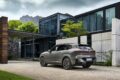 新型「BMW iX5 60 xDrive」のエクステリア。