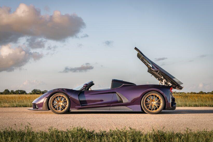 世界限定12台が製造される「ヘネシー F5-M ロードスター」のエクステリア。