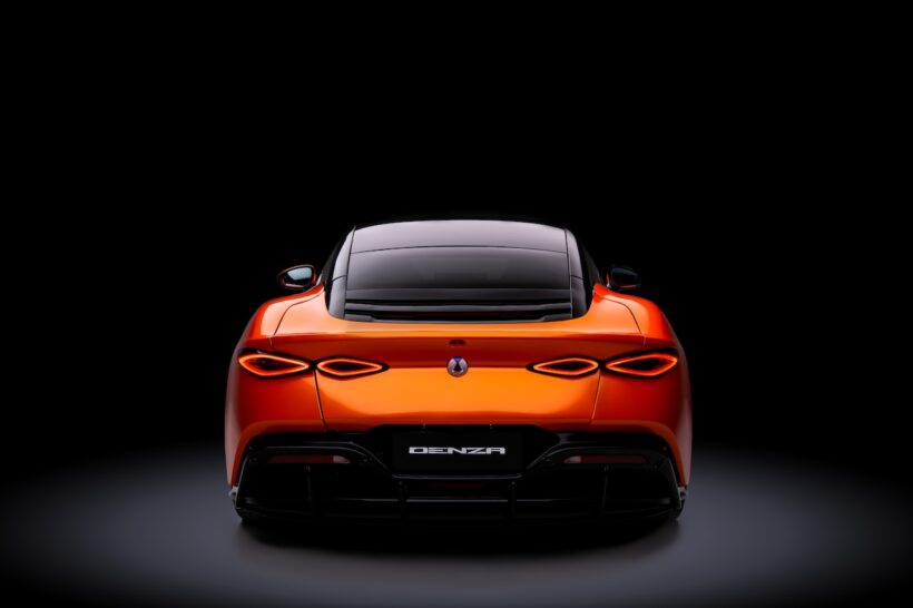 新型フル電動スーパースポーツ「デンツァ Z」のエクステリア。