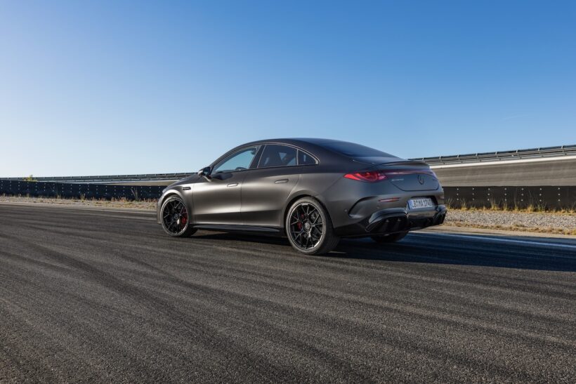 「メルセデス AMG CLA 45 4MATIC+」のエクステリア。