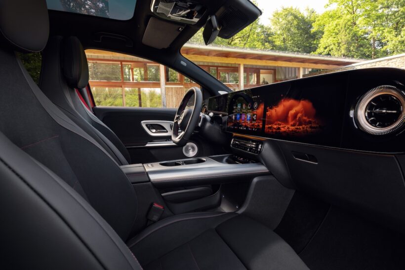 新型「メルセデス・ベンツ GLA」のインテリア。