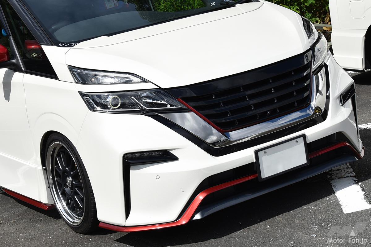 ボンネットを長く見せるデザイン!『NISMOの魅力を引き立てるカスタム!』個性をアピールするアクセントも光るセレナ