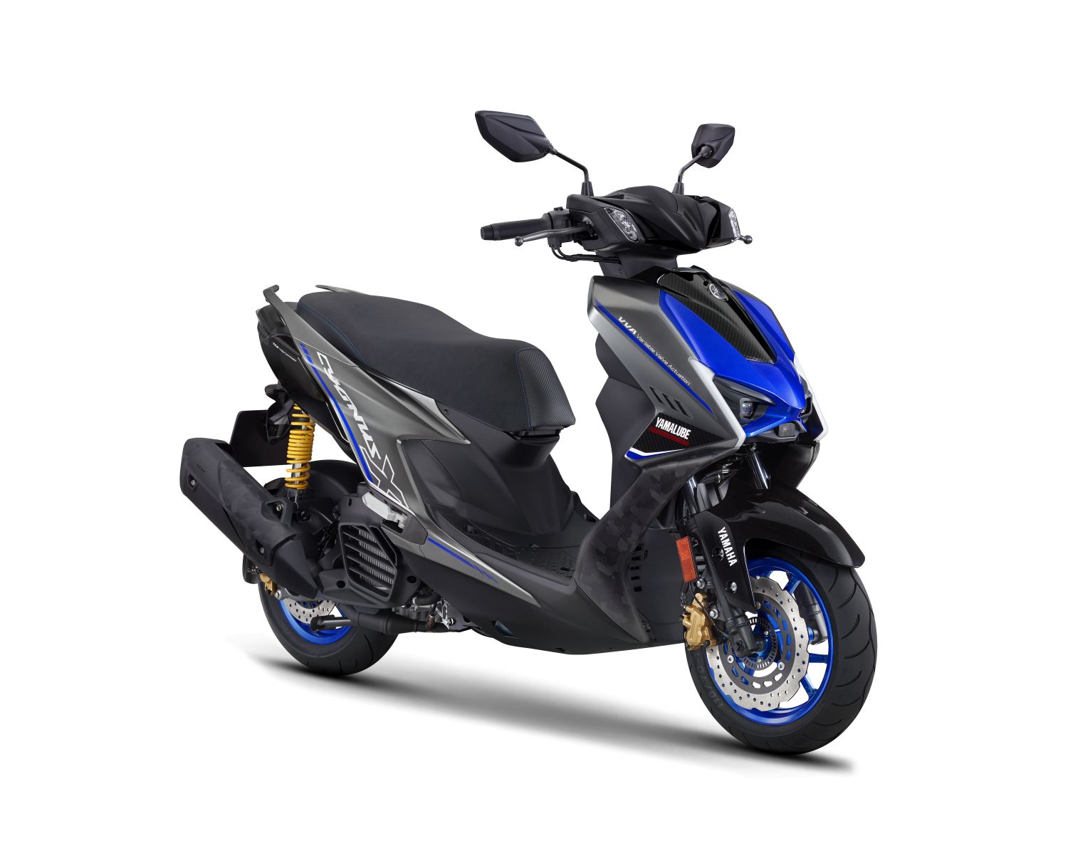 シグナスXとYZF-R1Mが融合 !? 限定デザインのヤマハ「CYGNUS X SPECIAL