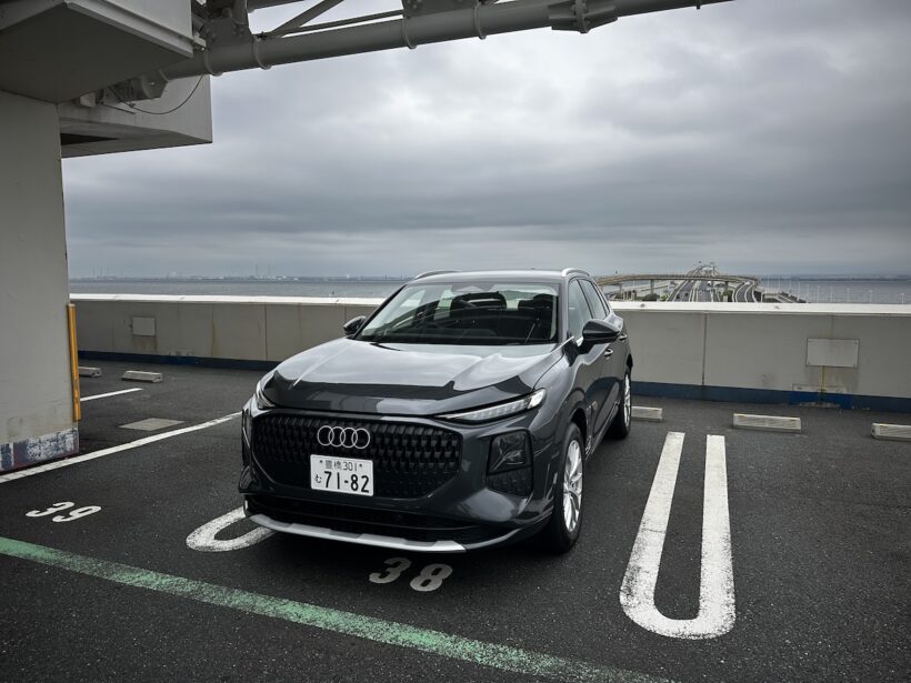アウディ Q3