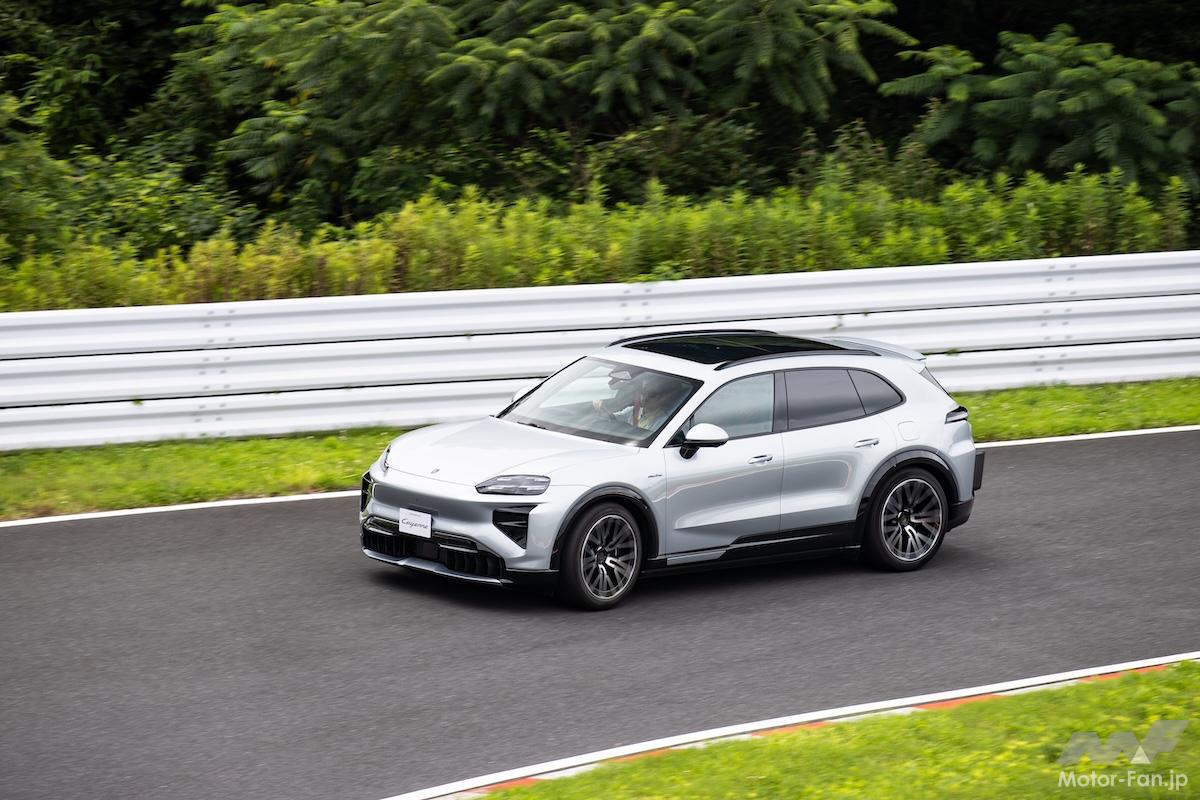 1156馬力の圧倒的パワーのポルシェ最新フル電動SUV「カイエンターボ
