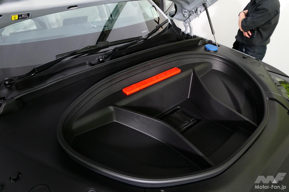 ボルボが新時代のフラッグシップEV「ES90」「EX90」を日本導入「800V
