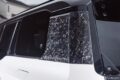 FRP、カーボンに加えて登場した新たな表情がCOMPOSITE CARBON（コンポジットカーボン）だ。独特のランダムな表面模様は、どこか大理石のようでもあり高級感に満ちている。模様はひとつとして同じものにはならず、それぞれが異なる表情を持っている。この美しい仕上げは、素材の特性と向き合いながら製品化を進めてきたアーティシャンスピリッツにとっての新たな挑戦である。本稿のGX550には、リヤゲート＆ルーフスポイラー、Cピラープロテクターに設定される。