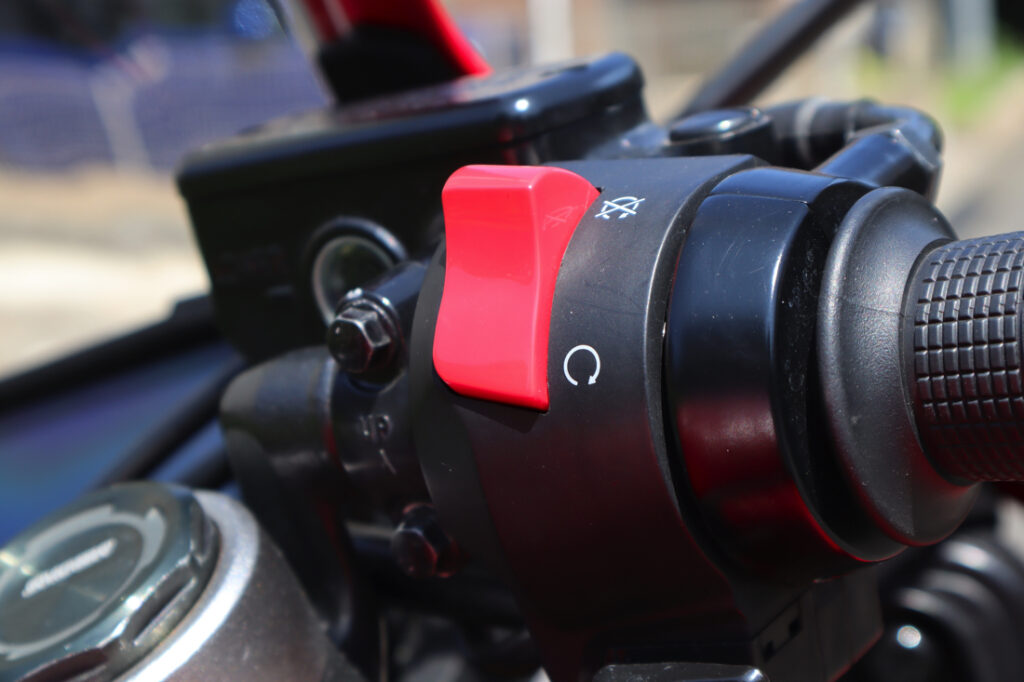 Bike_EngineStopSwitch2