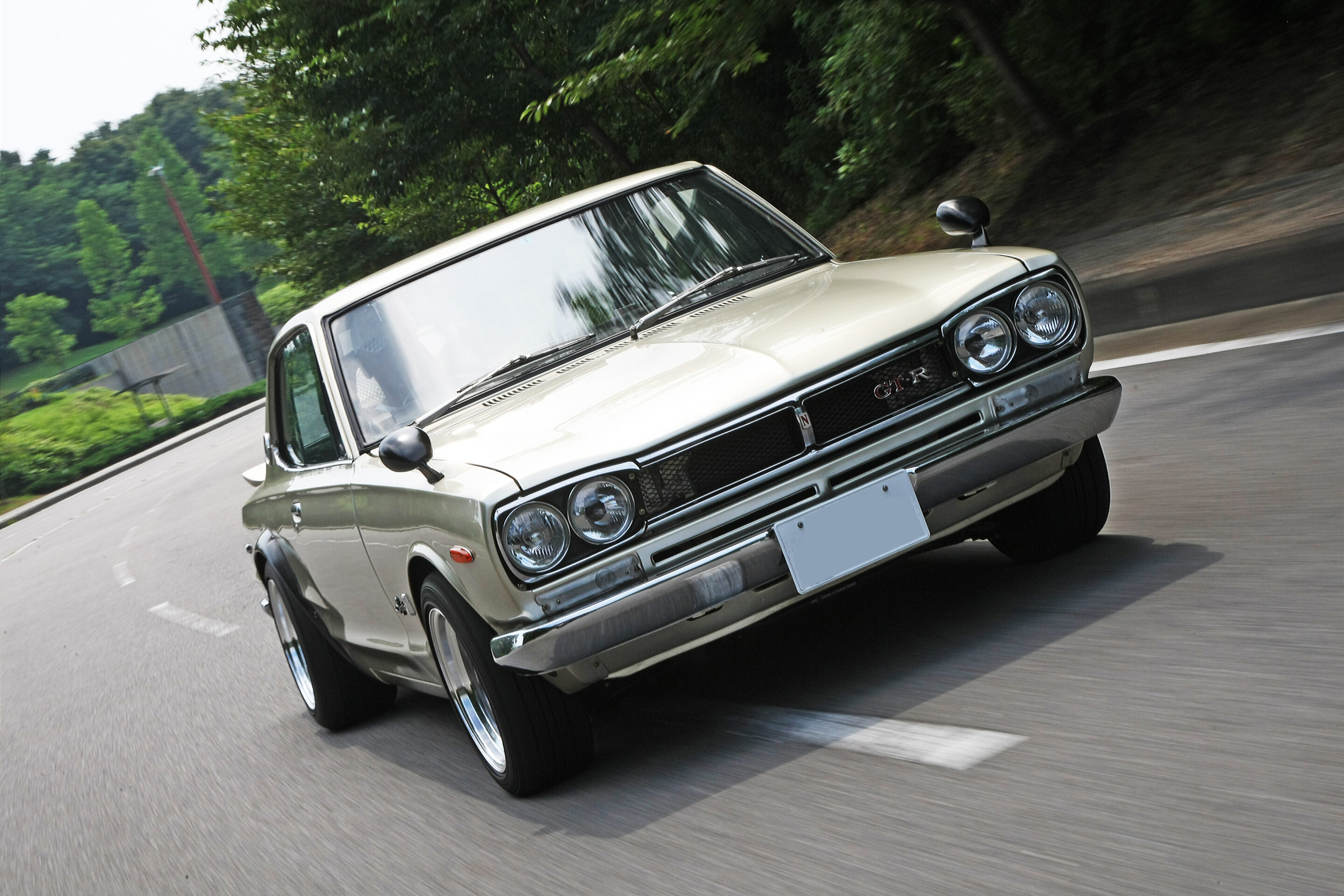豪快なV8サウンドを奏でるハコスカ!?」王道GT-R仕様に隠された秘密とは