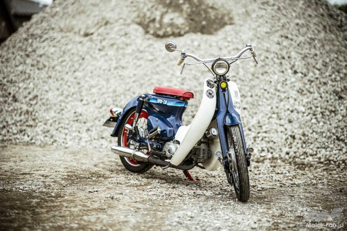 「ハンドル周りは昭和の自転車用です！」レトロな遊び心が楽しいスーパーカブ90！