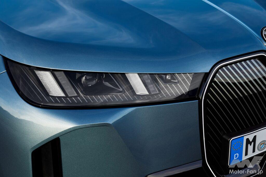 縦型4灯のデイタイムランニングライトも最近のデザイン言語に基づくBMWの意匠。