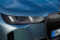 縦型4灯のデイタイムランニングライトも最近のデザイン言語に基づくBMWの意匠。