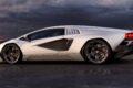オリジナルの登場から50年を記念して発表された「Lamborghini Countach LPI 800-4」。