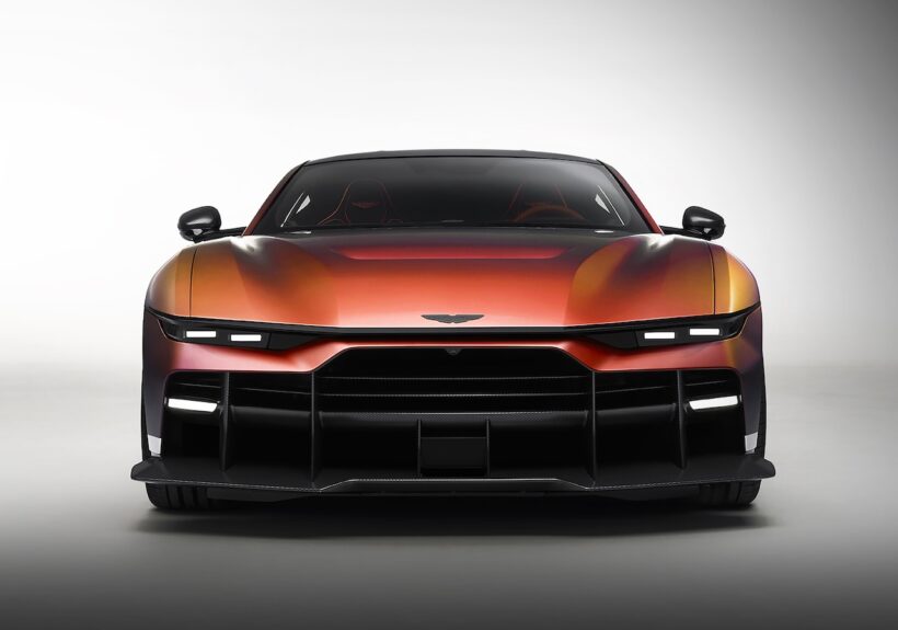 世界限定150台の「アストンマーティン ヴァレン」のエクステリア。