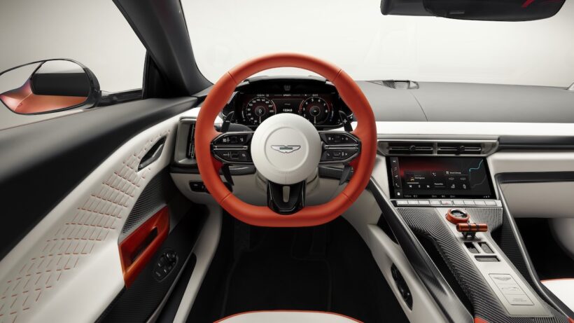 世界限定150台の「アストンマーティン ヴァレン」のインテリア。