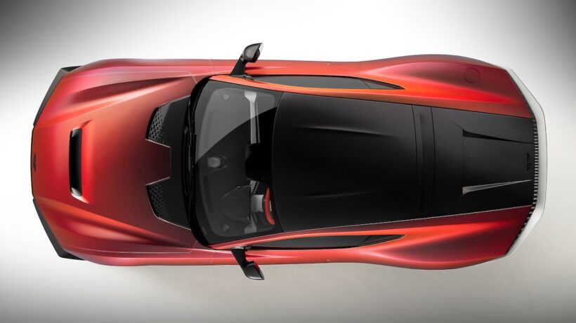 世界限定150台の「アストンマーティン ヴァレン」のエクステリア。